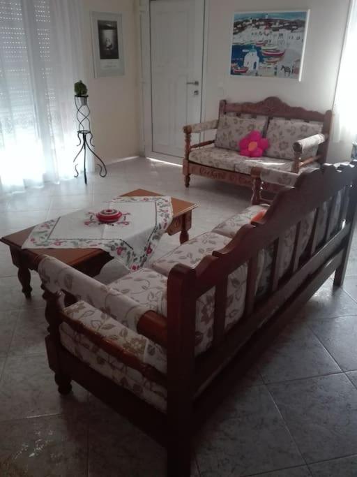 شقة Pan Family House ثيرا المظهر الخارجي الصورة