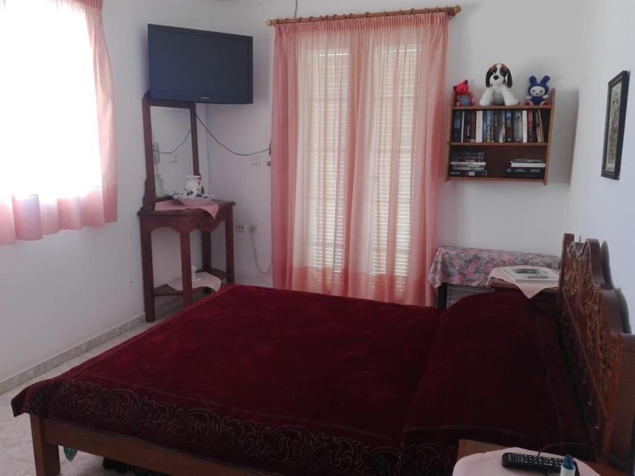 شقة Pan Family House ثيرا المظهر الخارجي الصورة